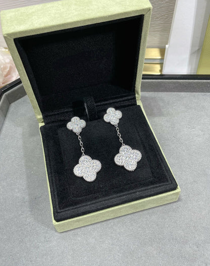 [LUXORA]CLOVER 2 MOTIFS DIAMOND PAVED SILVER EARRINGS