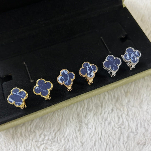 [LUXORA]CLOVER PIETERSITE MEDIUM STUD EARRINGS