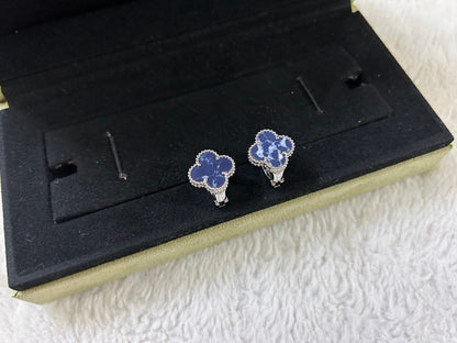 [LUXORA]CLOVER PIETERSITE MEDIUM STUD EARRINGS