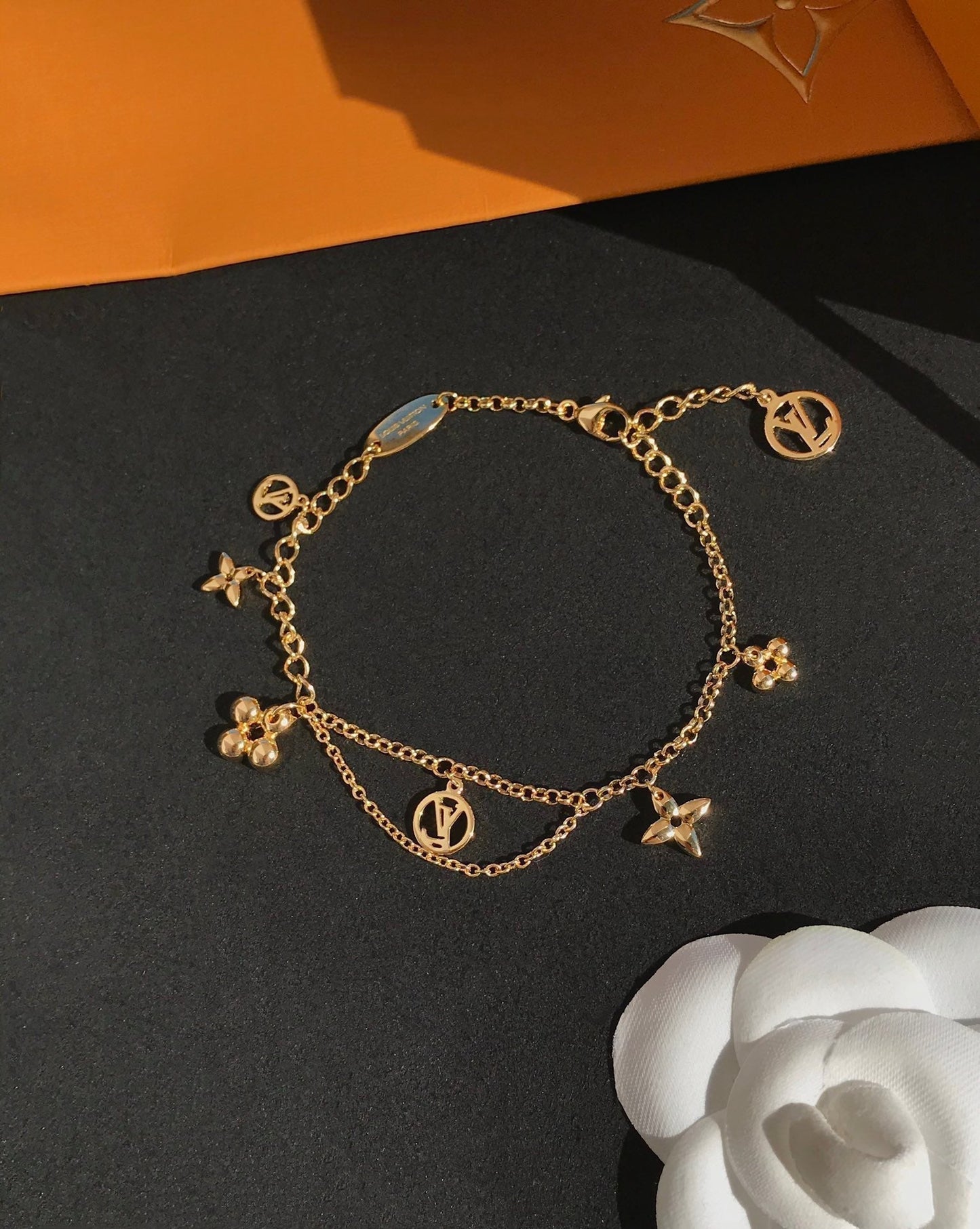 [LUXORA]BLOOMING PINK GOLD MOP BRACELET