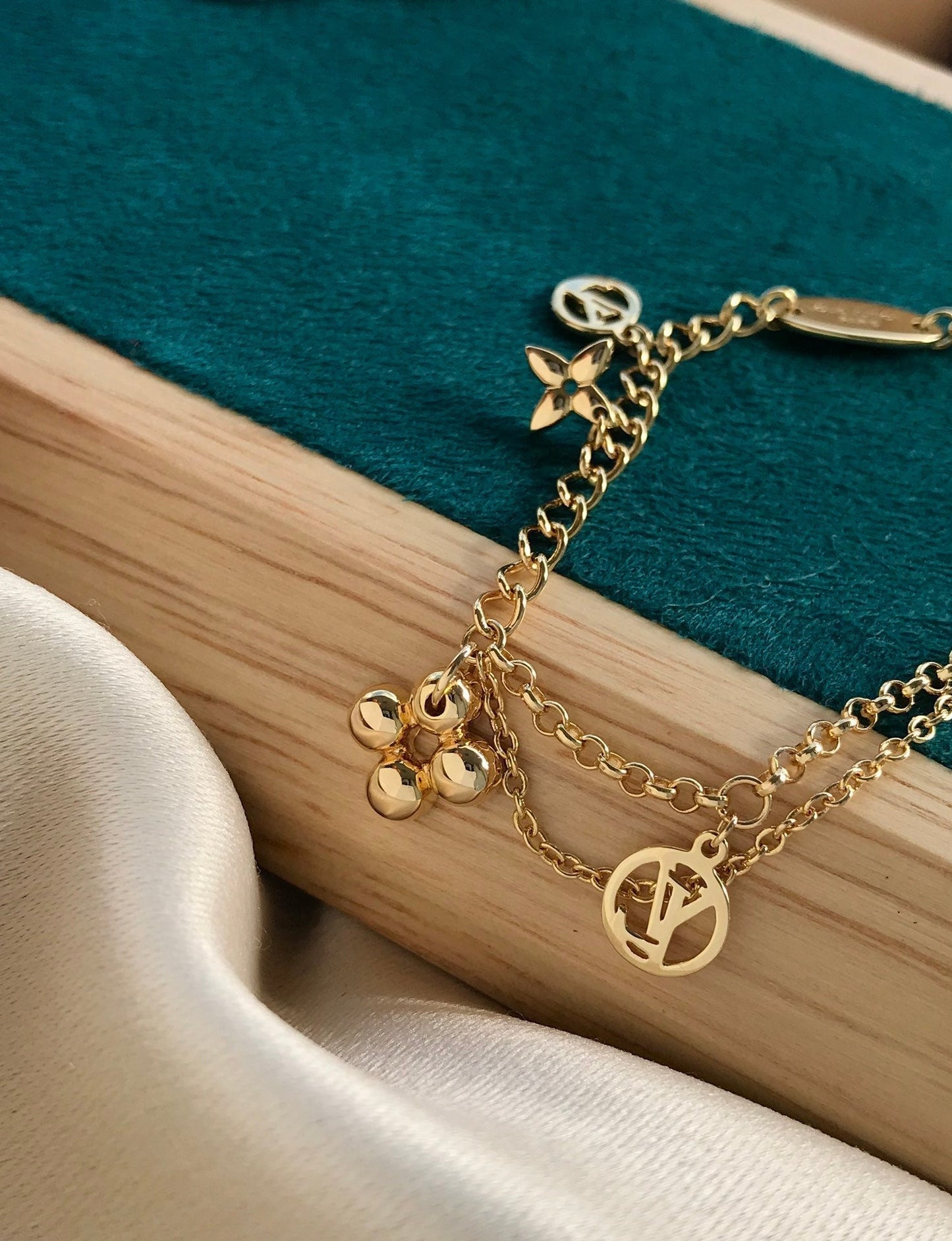 [LUXORA]BLOOMING PINK GOLD MOP BRACELET