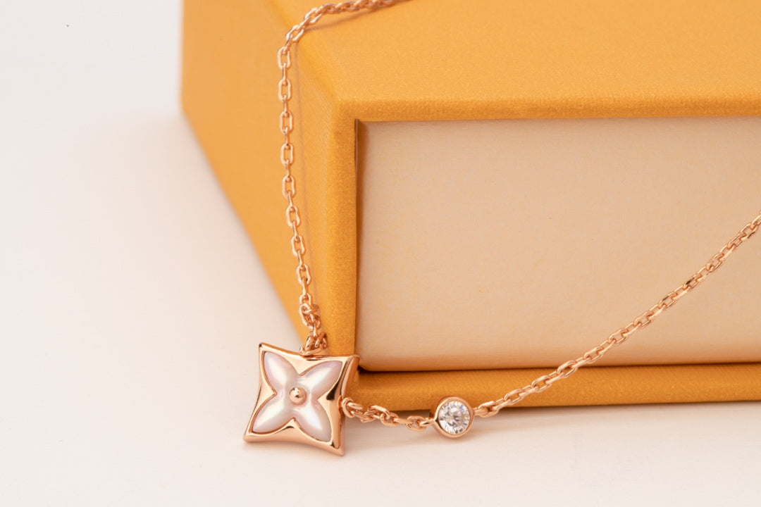 [LUXORA]STAR PINK MOP 1 DIAMOND PINK GOLD NECKLACE