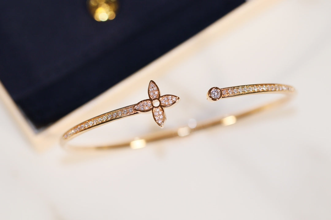 [LUXORA]IDYLLE GOLD OPEN BRACELET DIAMOND PAVED