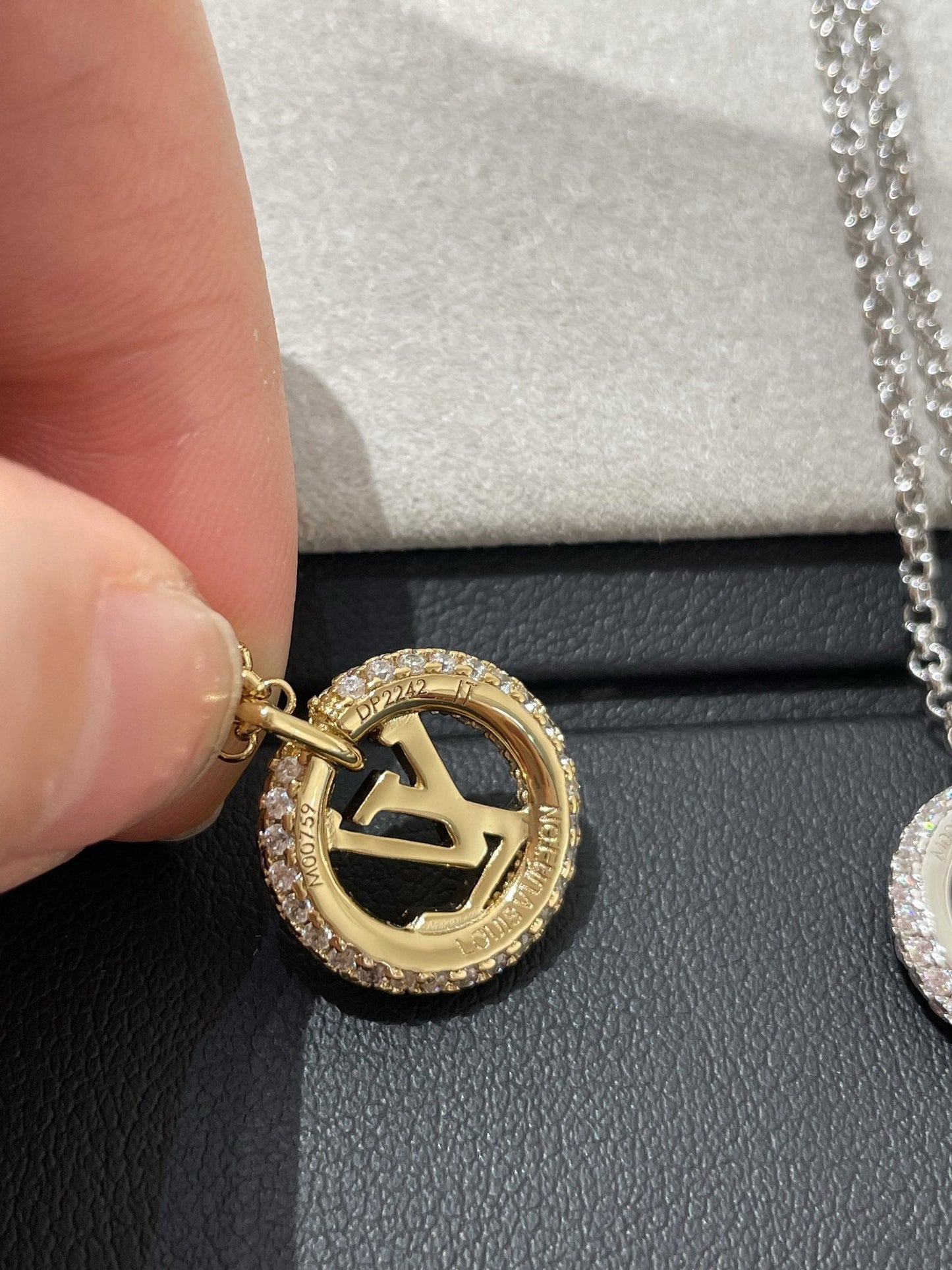 [LUXORA]BY NIGHT DIAMOND PAVED NECKLACE