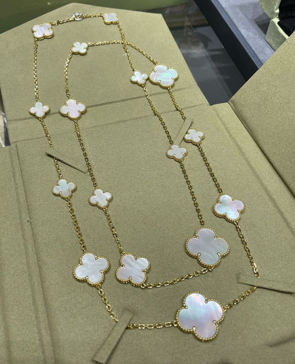 [LUXORA]CLOVER 16 MOTIF WHITE MOP GOLD NECKLACE