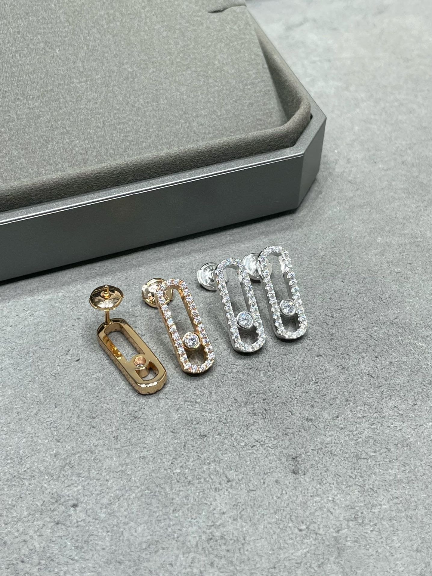 [LUXORA]MOVE UNO STUD DIAMOND PAVED EARRINGS
