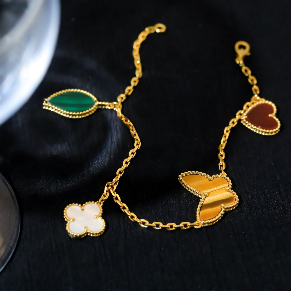 [LUXORA]LUCKY SPRING 5 MOTIF GOLD BRACELET