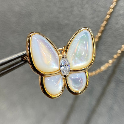 [LUXORA]BUTTERFLY MOP DIAMOND NECKLACE