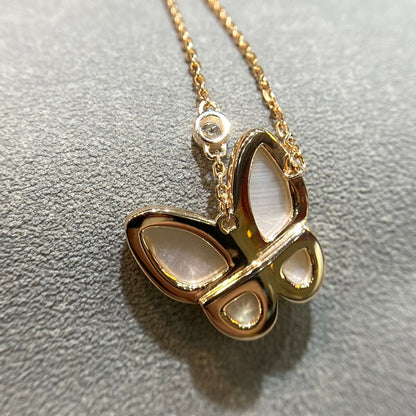 [LUXORA]BUTTERFLY MOP DIAMOND NECKLACE
