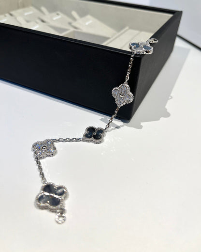 [LUXORA] CLOVER 5 MOTIF LASER BRACELET COLLECTION