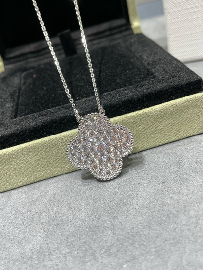 [LUXORA]CLOVER 25MM LARGE PENDANT DIAMOND PAVED SILVER NECKLACE