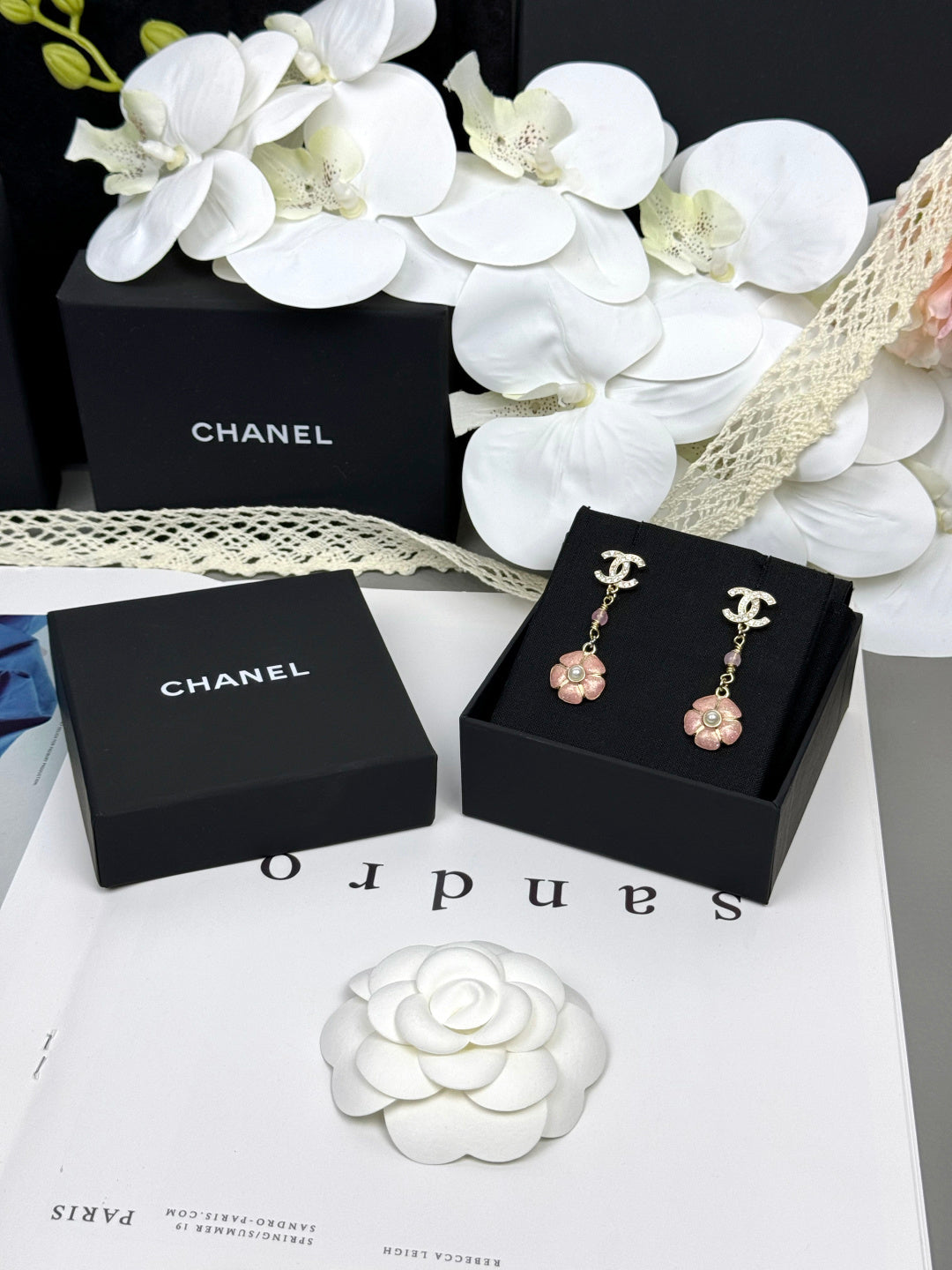 [LUXORA]26C Pink Camellia Enamel Pendant with Double C Earrings