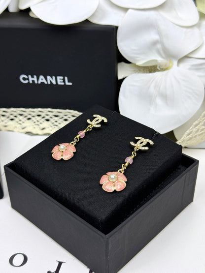 [LUXORA]26C Pink Camellia Enamel Pendant with Double C Earrings