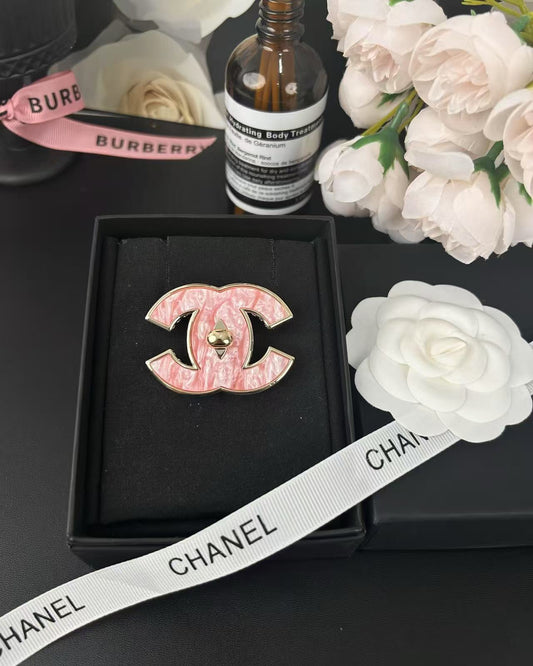 [LUXORA]Pink Resin Classic Brooch 5cm