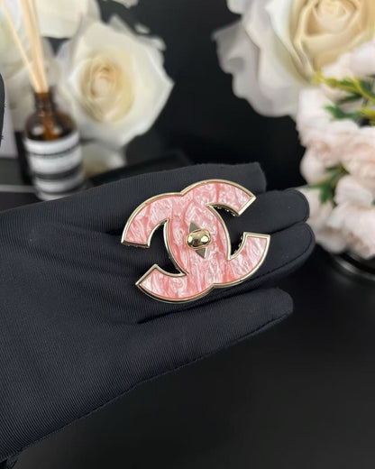 [LUXORA]Pink Resin Classic Brooch 5cm