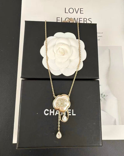 [LUXORA]Cloud Pearl Mother-of-Pearl Diamond Chain Pendant Necklace