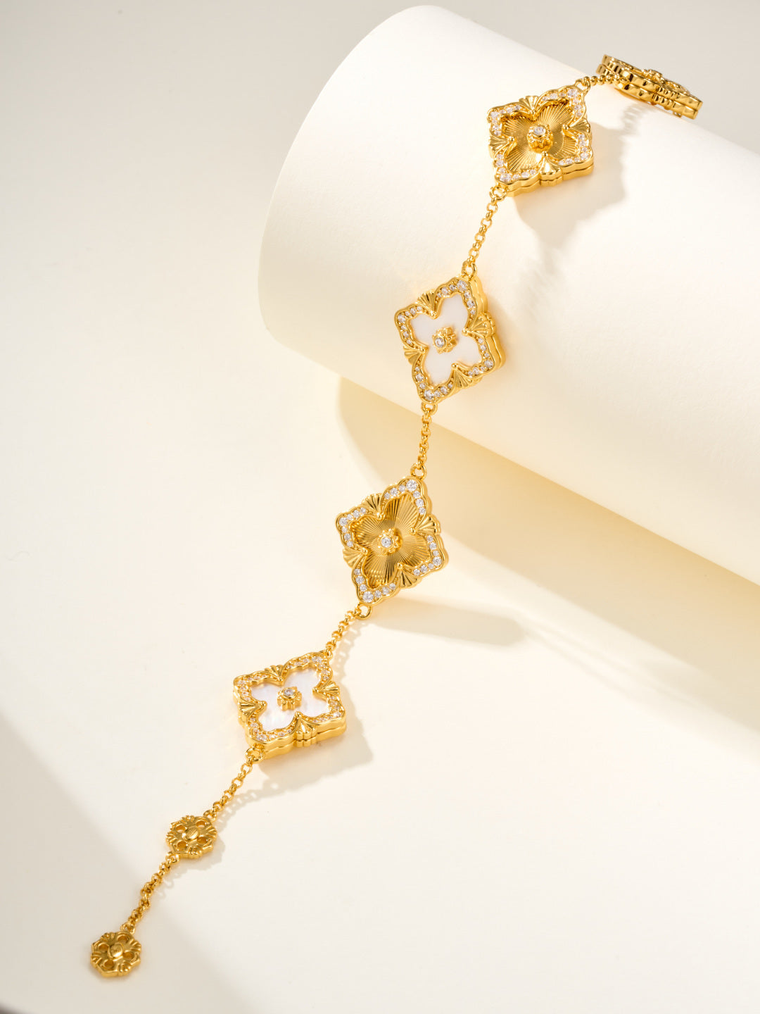 [LUXORA]B.C.L ENAMELED Five-Flower Bracelet（Various Colors) BIG SIZE
