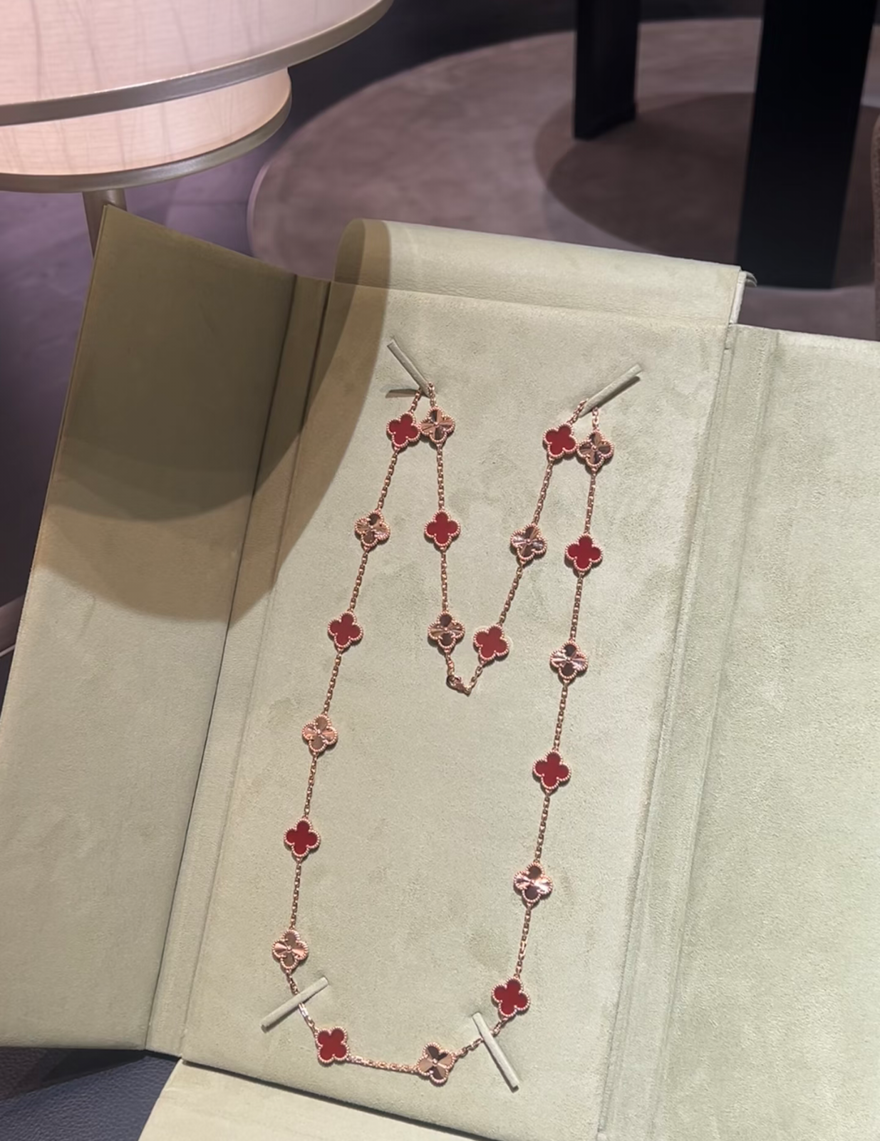 [LUXORA]CLOVER 20 MOTIFS LASER CARNELIAN NECKLACE