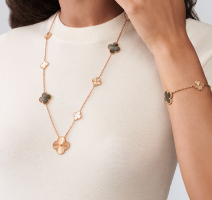 [LUXORA]DETACHABLE CLOVER 15(11+4) FLOWER SILVER NECKLACE SET