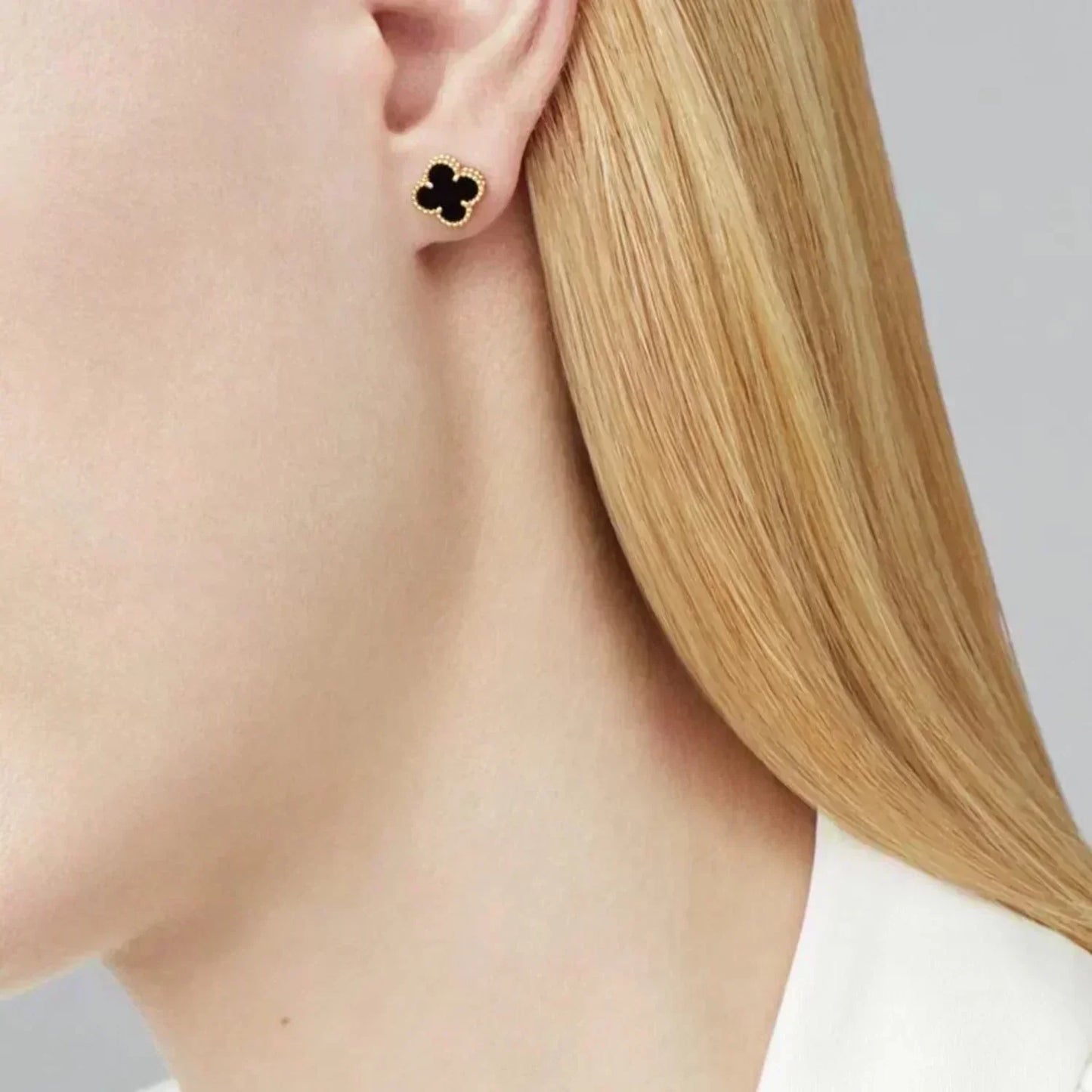 [LUXORA]CLOVER MINI 9.5MM BLACK MOP EARRINGS