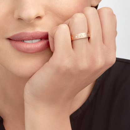 [LUXORA]ZERO 1 ESSENTIAL PINK GOLD BAND WITH DIAMONDS RING