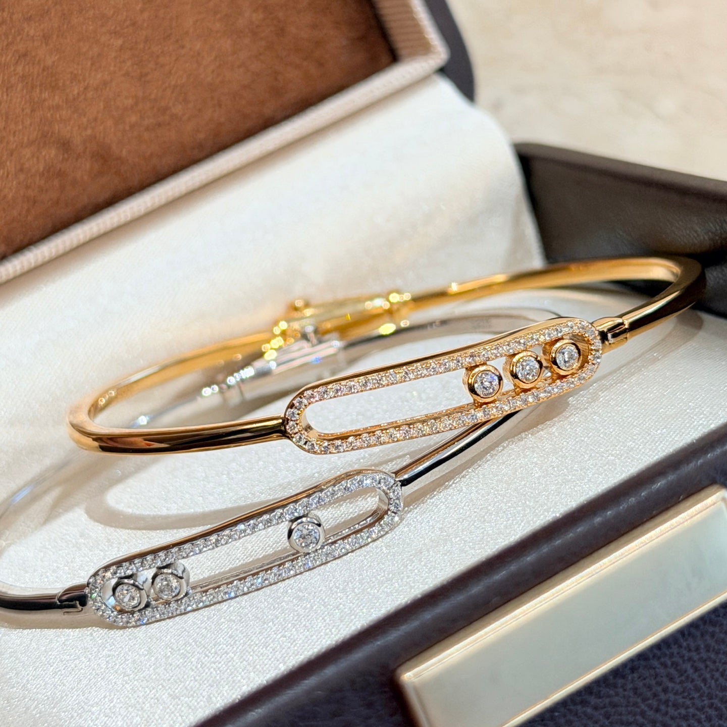 [LUXORA]Move Pavé Diamond Bangle Bracelet M