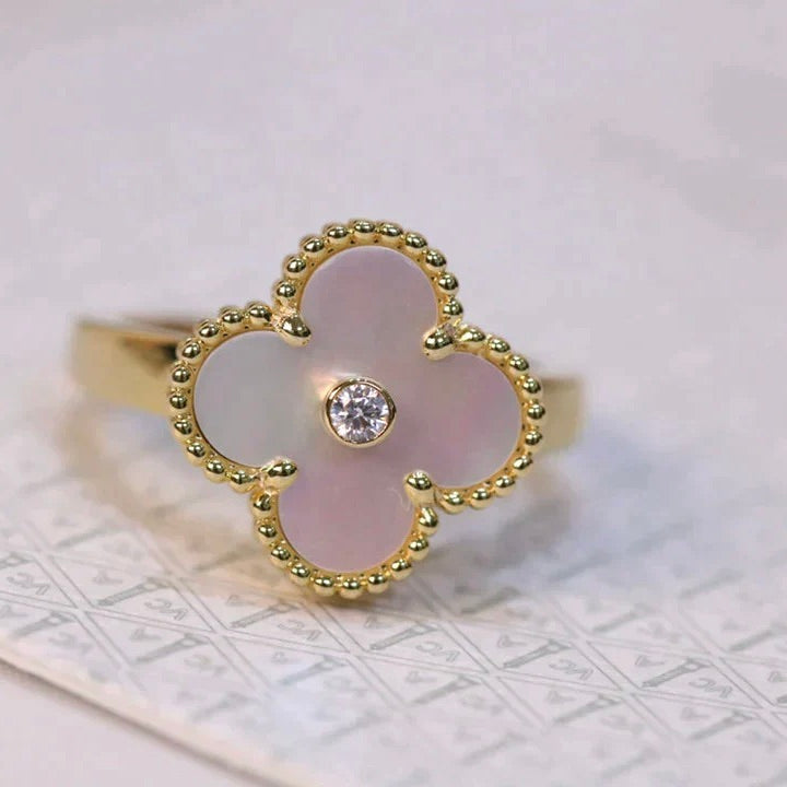 [LUXORA]CLOVER PINK MOP RING GOLD DIAMOND