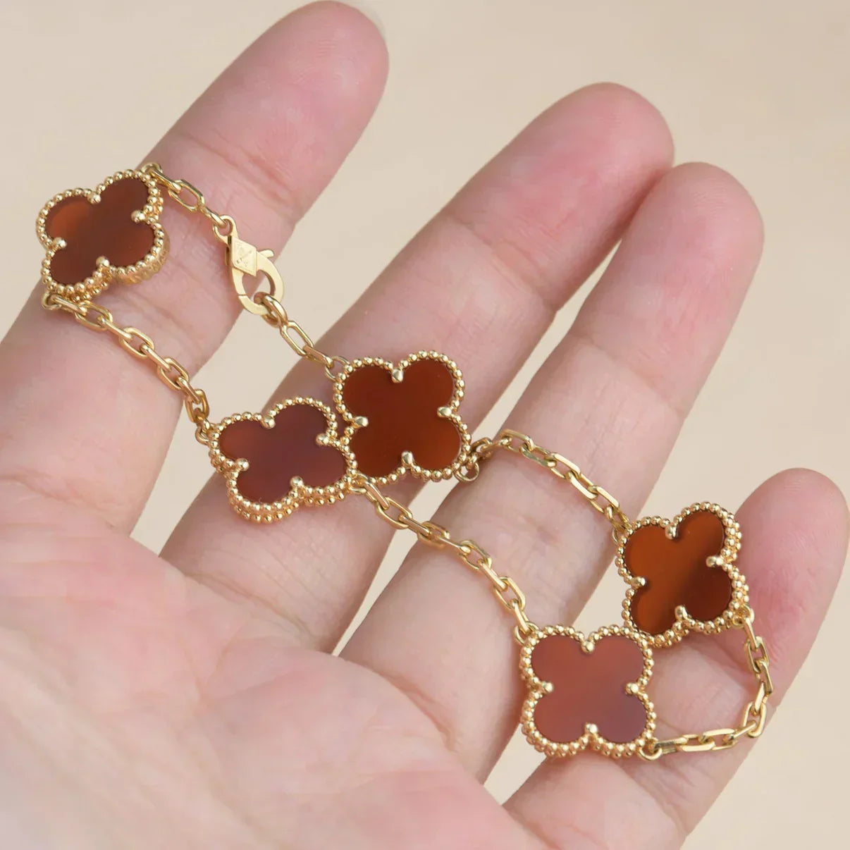 [LUXORA] CLOVER 5 MOTIF RED CORNELIAN BRACELET COLLECTION