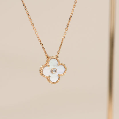 [LUXORA]CLOVER 15MM DIAMOND WHITE FRITILLARIA NECKLACE