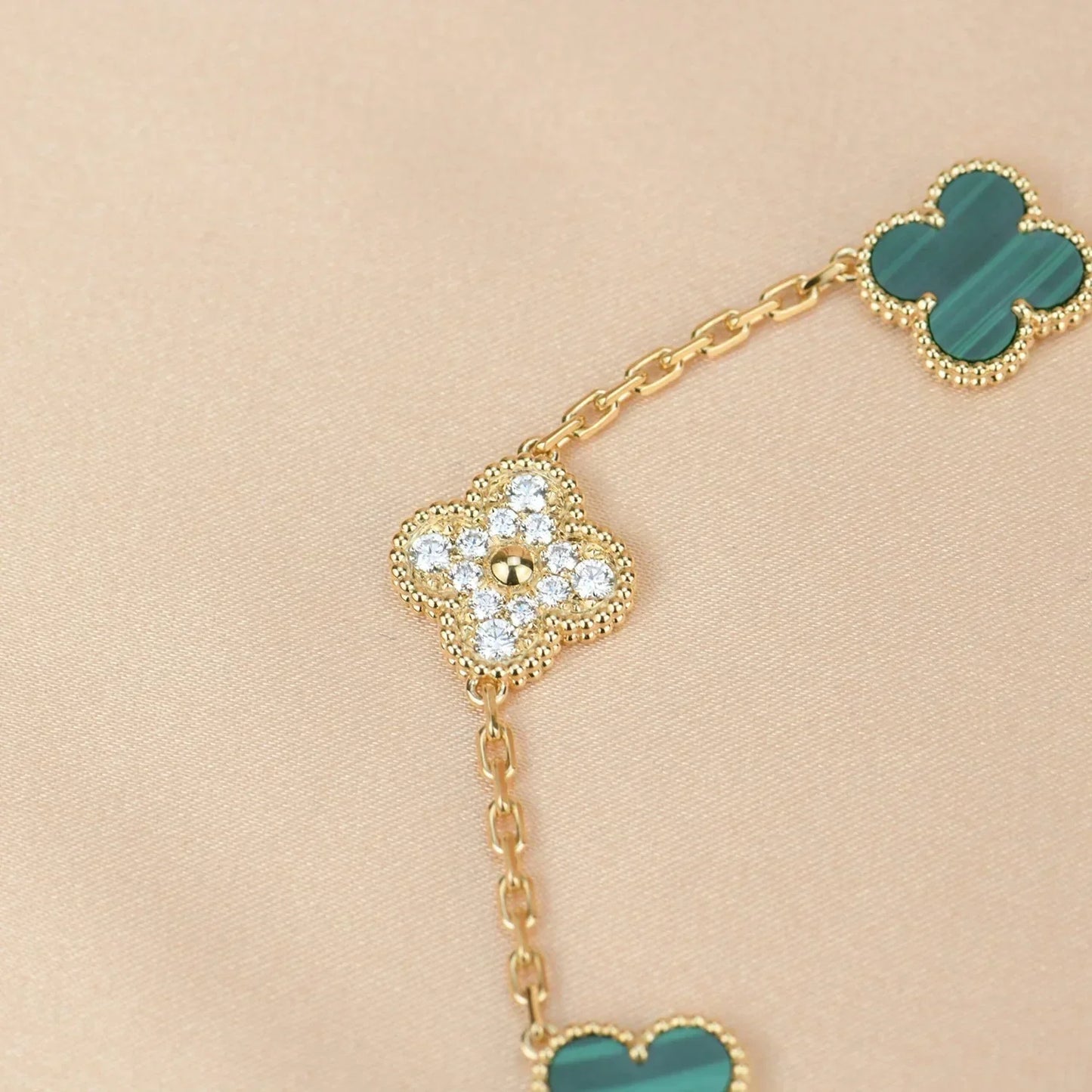 [LUXORA] CLOVER 5 MOTIF MALACHITE BRACELET COLLECTION