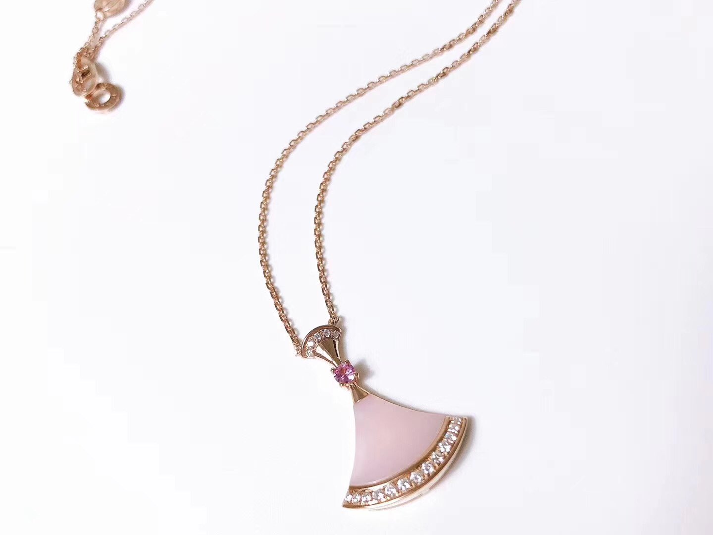 [LUXORA]DREAM NECKLACE PINK MOP DIAMOND