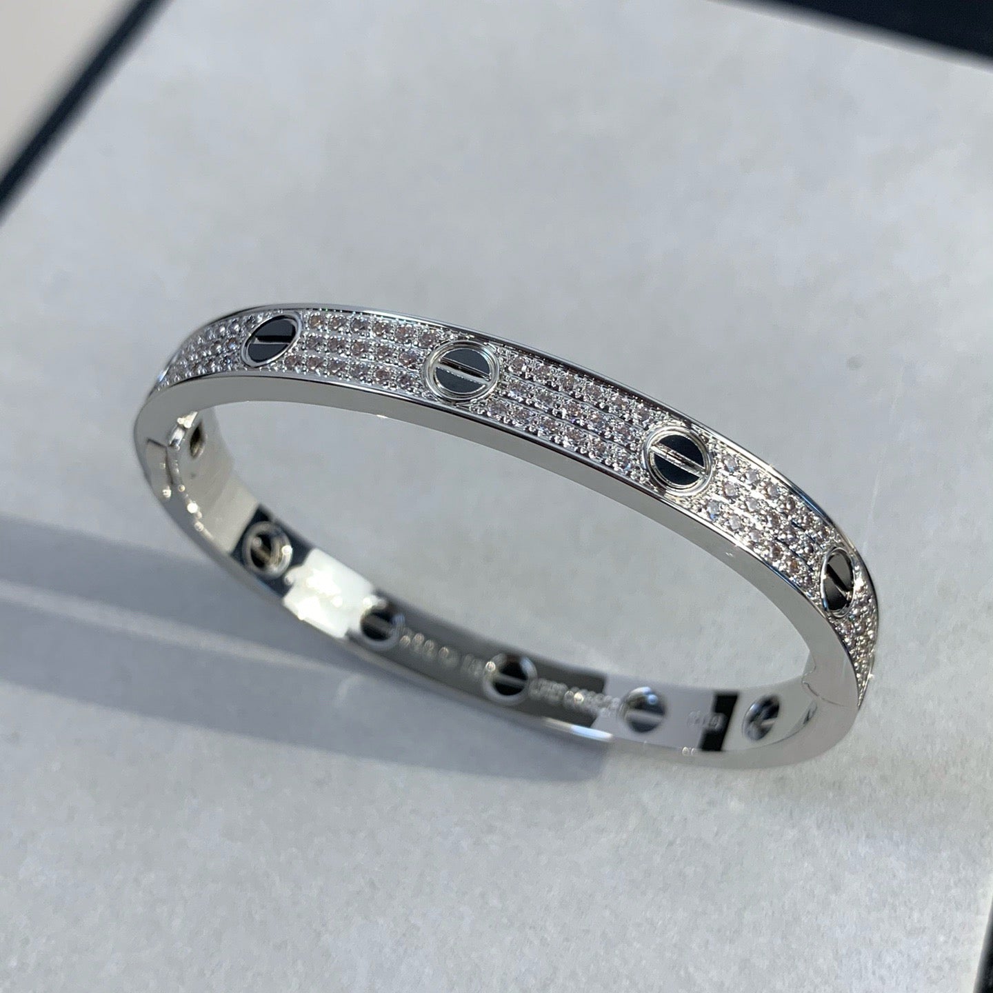 [LUXORA]LOVE BRACELET 6.1MM DIAMOND-PAVED CERAMIC