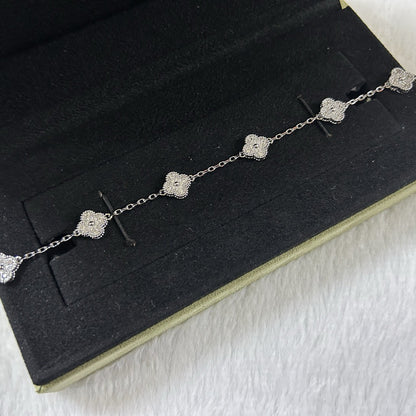 [LUXORA]CLOVER 6 MOTIF DIAMOND BRACELET