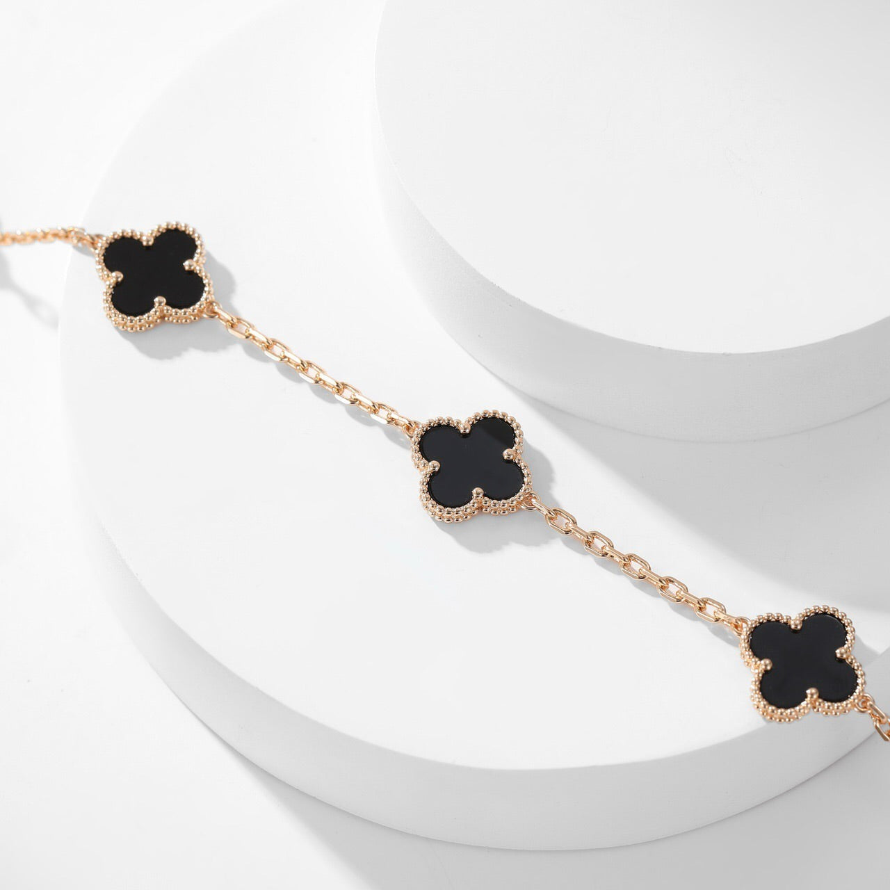 [LUXORA]CLOVER 10 MOTIFS ONYX NECKLACE