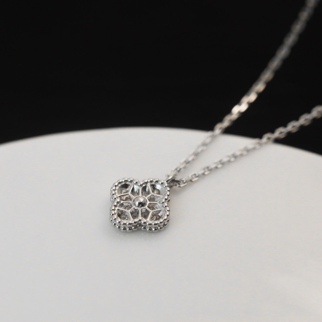 [LUXORA]CLOVER MINI 9.5MM PENDANT DIAMOND NECKLACE
