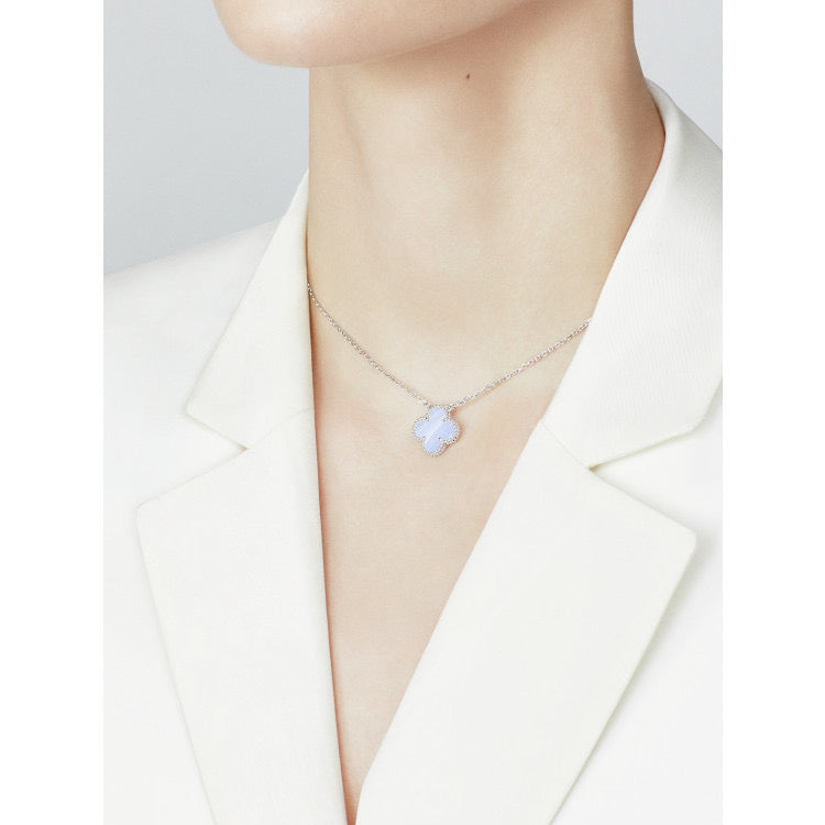 [LUXORA]CLOVER 15MM BLUE CHALCEDONY NECKLACE SILVER