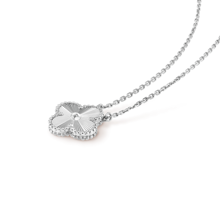 [LUXORA]CLOVER 15MM LASER NECKLACE SILVER