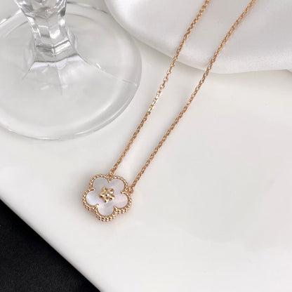 [LUXORA]LUCKY  WHITE MOP  PLUM BLOSSOM NECKLACE