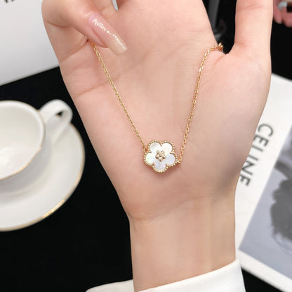 [LUXORA]LUCKY  WHITE MOP  PLUM BLOSSOM NECKLACE