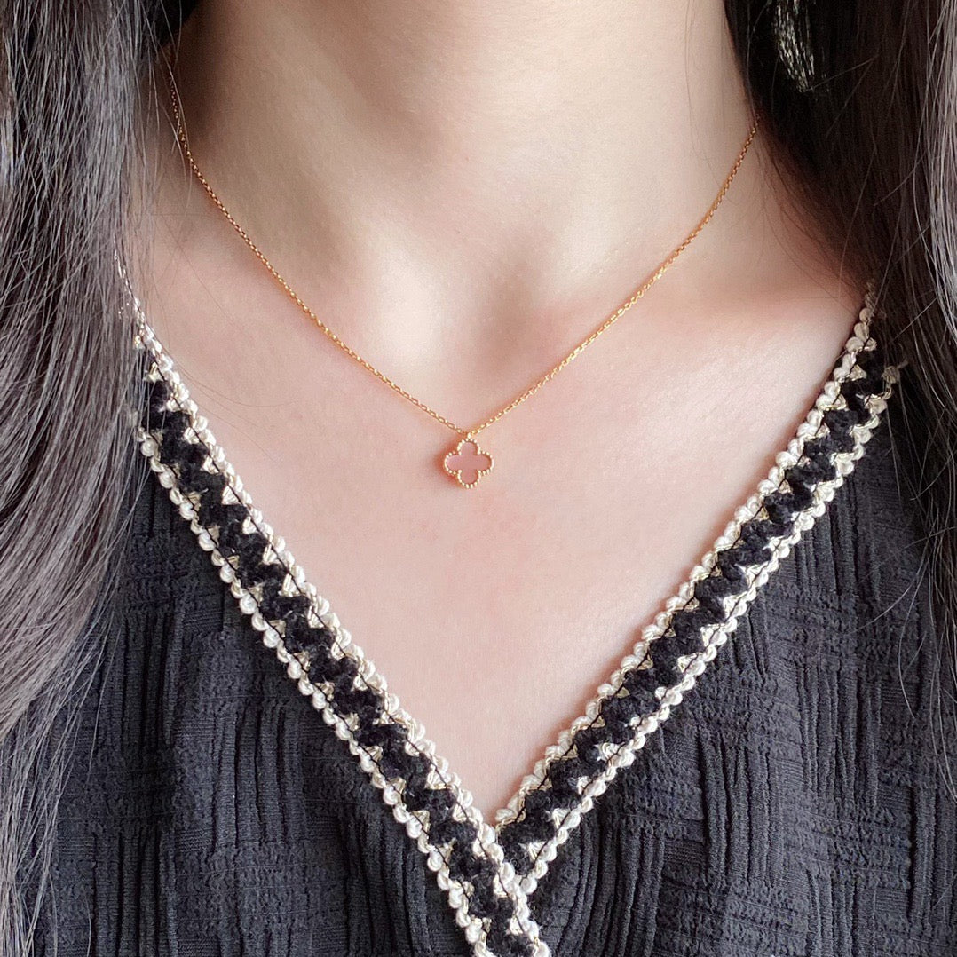 [LUXORA]CLOVER 15MM PINK MOTHER-OF-PEARL SINGLE FLOWER NECKLACE
