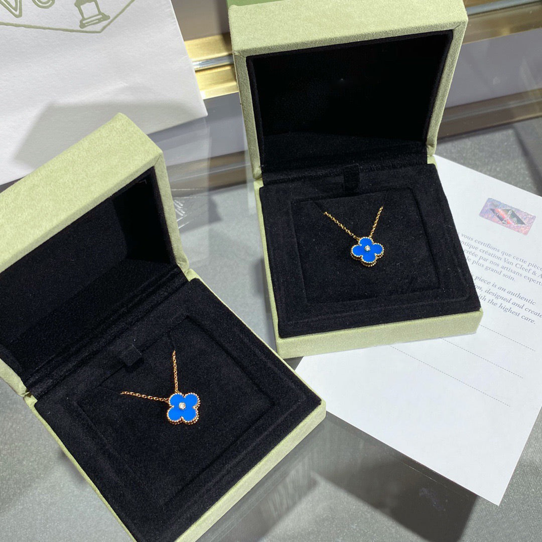 [LUXORA]CLOVER 15MM DIAMOND AND BLUE AGATE NECKLACE