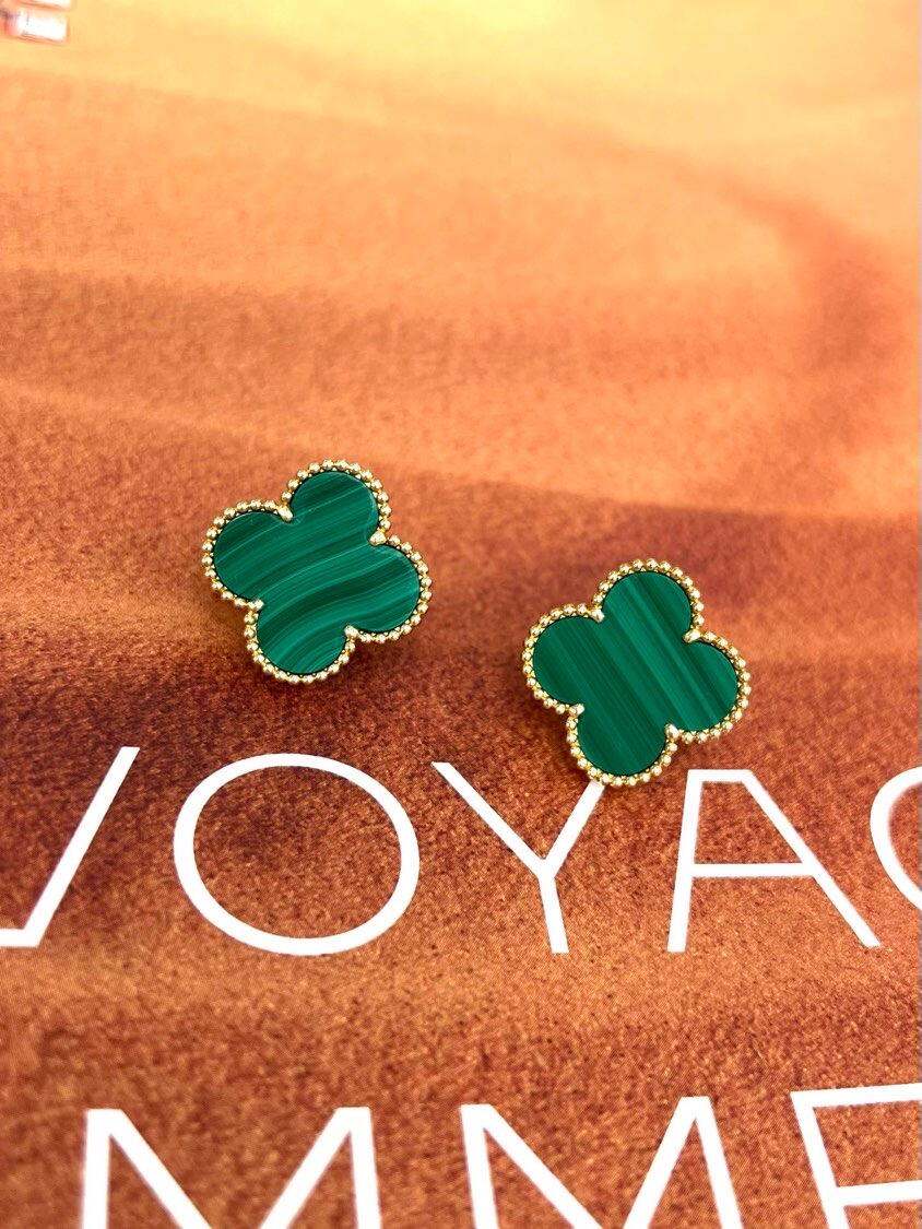 [LUXORA] CLOVER LARGE (20mm) 1 MOTIFS GREENER MOP STUD EARRINGS