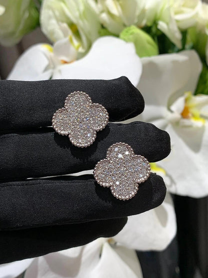 [LUXORA]CLOVER 20MM MOTIFS DIAMOND STUD EARRINGS SILVER