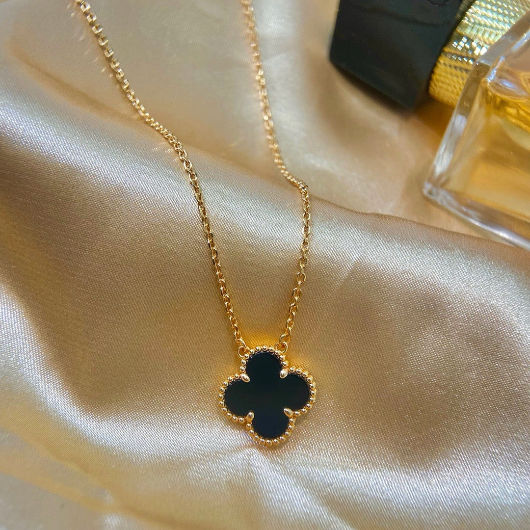 [LUXORA]CLOVER 15MM BLACK ONYX SINGLE FLOWER NECKLACE