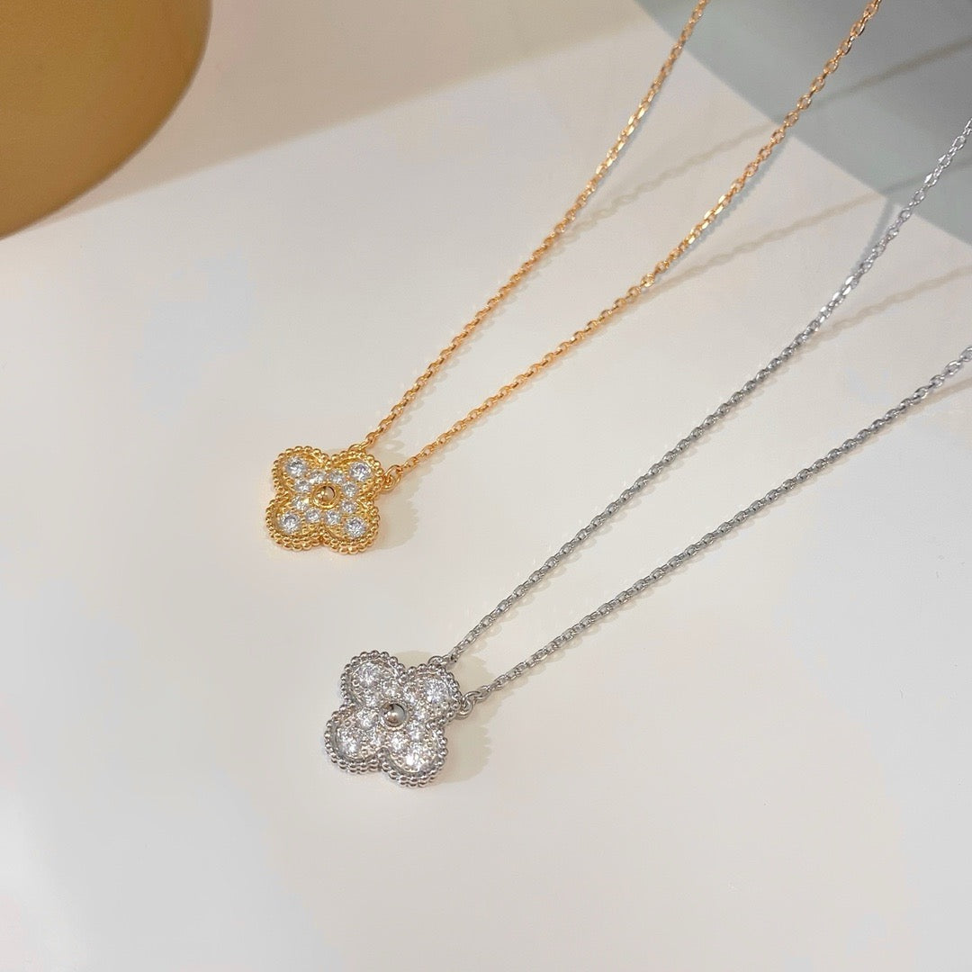 [LUXORA]CLOVER 15MM DIAMOND SINGLE FLOWER NECKLACE