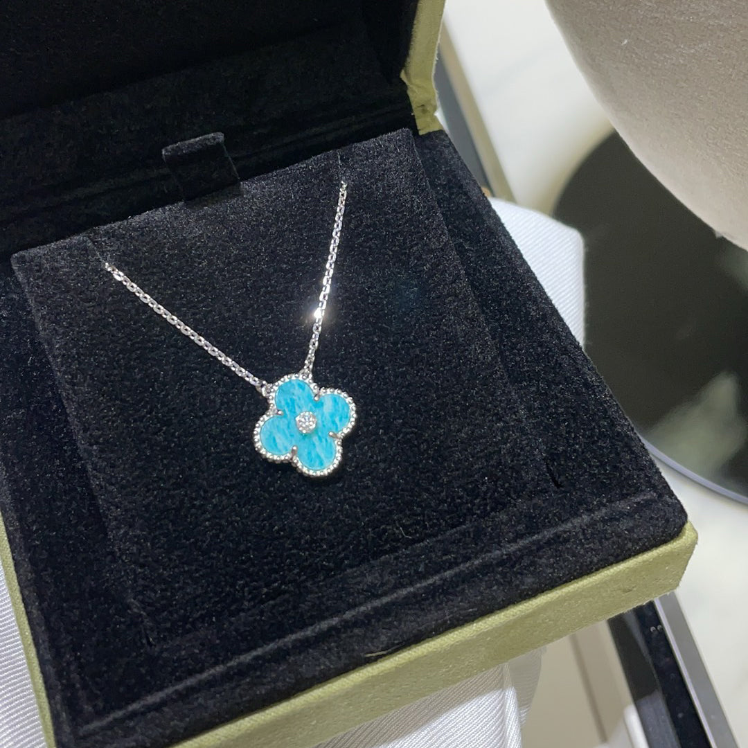 [LUXORA]CLOVER 15MM DIAMOND SVRES PORCELAIN  NECKLACE SILVER