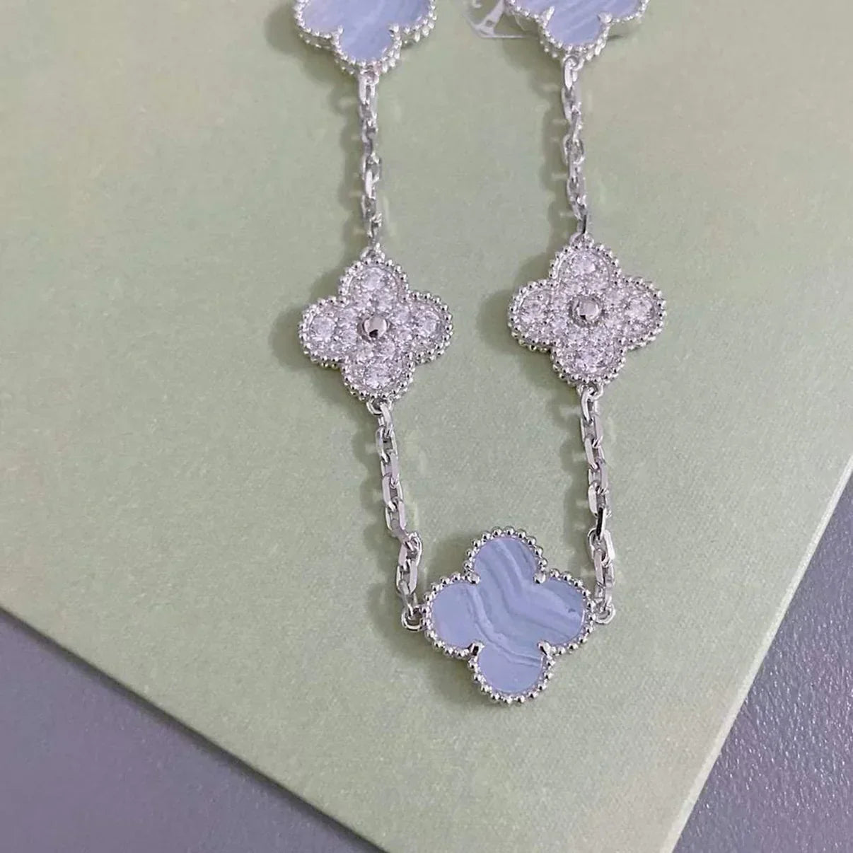 [LUXORA] CLOVER 5 MOTIF PURPLE CHALCEDONY BRACELET COLLECTION