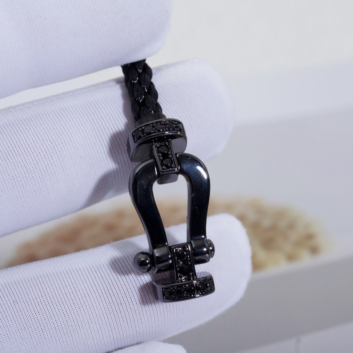 [LUXORA]FORCE LARGE SERIES HORSESHOE BLACK SAMURAI BRACELET