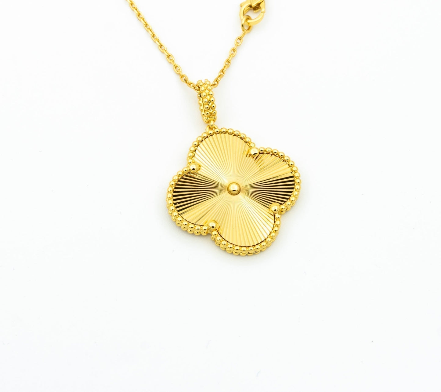 [LUXORA]CLOVER 25MM PEDANT NECKLACE GOLD