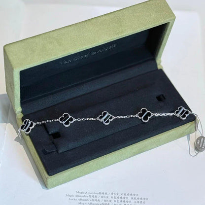 [LUXORA] CLOVER 5 MOTIF PULSAR STONE BRACELET COLLECTION